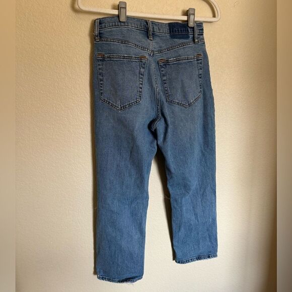 Abercrombie & Fitch Ankle Straight Ultra High Rise Jeans Sz 28 Short Distressed - Picture 9 of 9